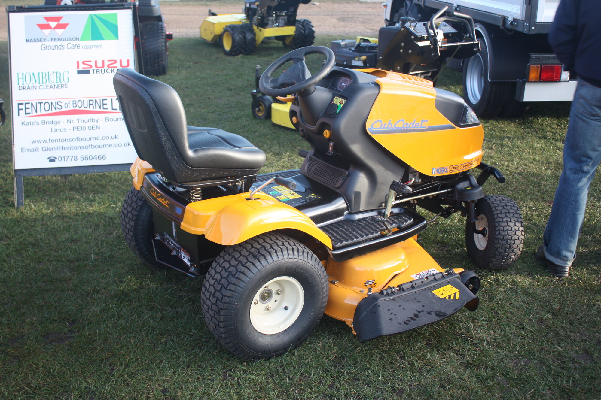 Cub Cadet LT 1050 Tractor & Construction Plant Wiki FANDOM powered