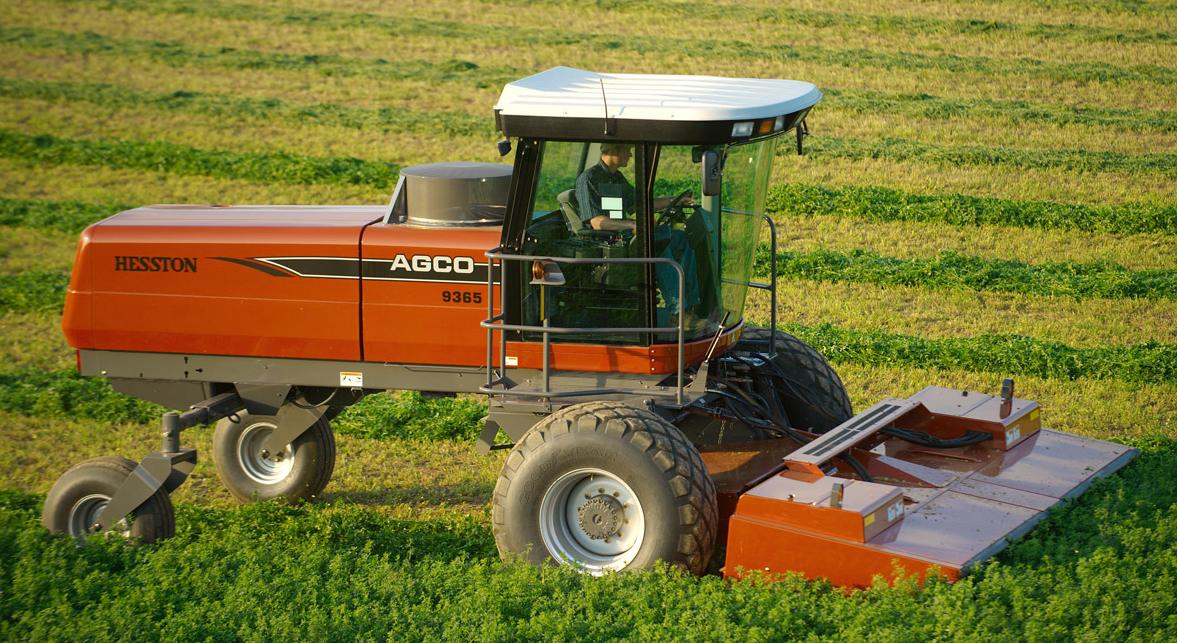 Image - Hesston 9365 (AGCO) swather - 2008.jpg | Tractor & Construction