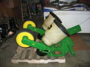 John Deere 71 Flexi Planter, 2 Row