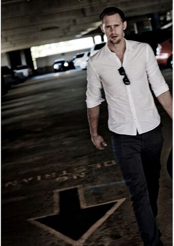 File:Alexander-Skarsg-rd-alexander-skarsgard-7963333-403-570.jpg