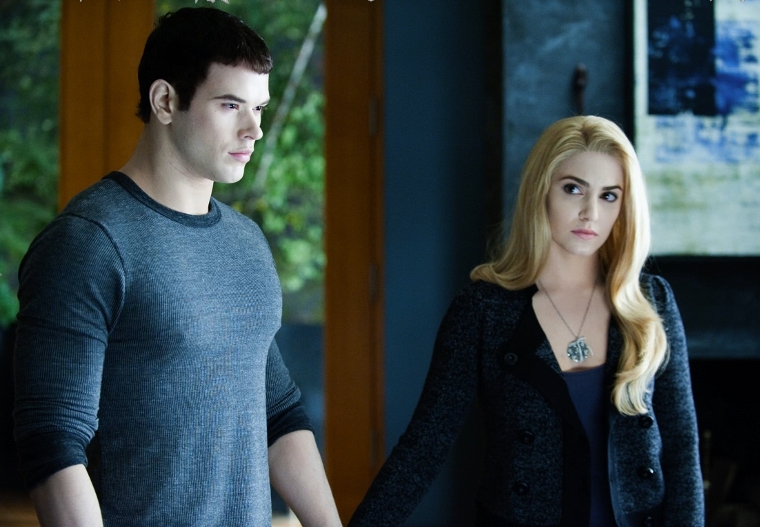 Image Rosalie and Emmett 2.jpg Twilight Saga Wiki Fandom powered