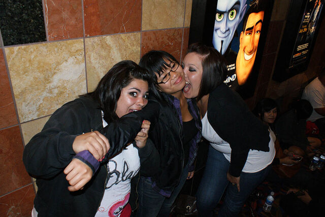 File:Twilightpremiere13.jpg