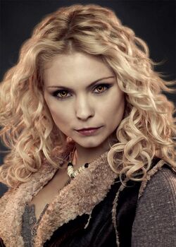 Denali coven 素食吸血鬼家族主要成員之一 Tanya