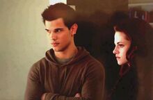 Jacob-and-Bella-twilight-series-29240702-640-418