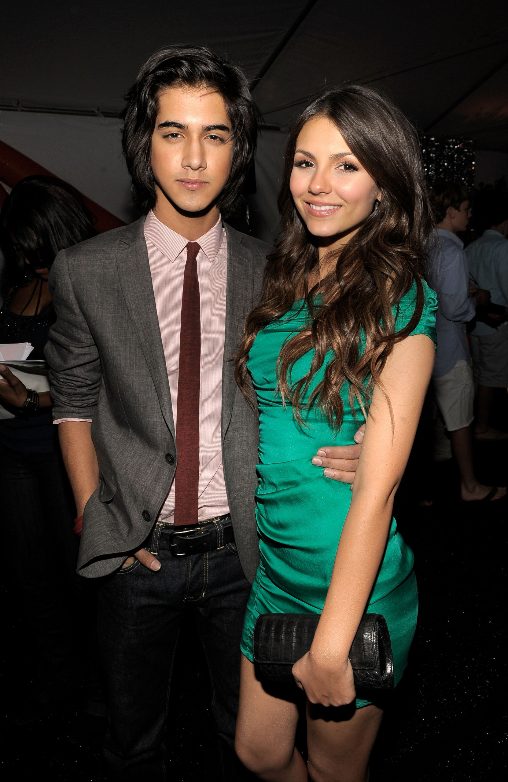 Avan Jogia And Victoria Justice Are They Dating Solo Para Adultos En