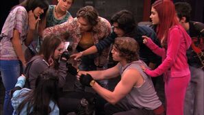 Victorious-1x03-Stage-Fighting-ariana-grande-20778753-1280-720