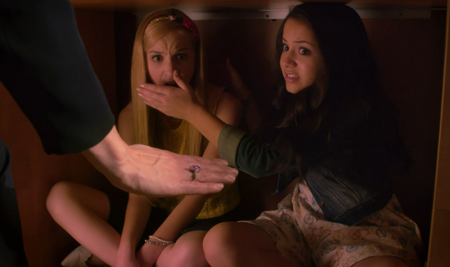 File:Different-table-CJ-and-Mindy.png