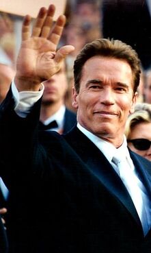 300px-Arnold Schwarzenegger 2003