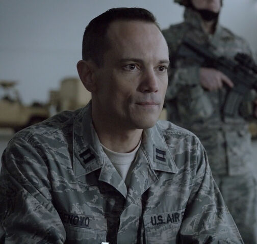 File:9x02 Greg Denovo.jpg