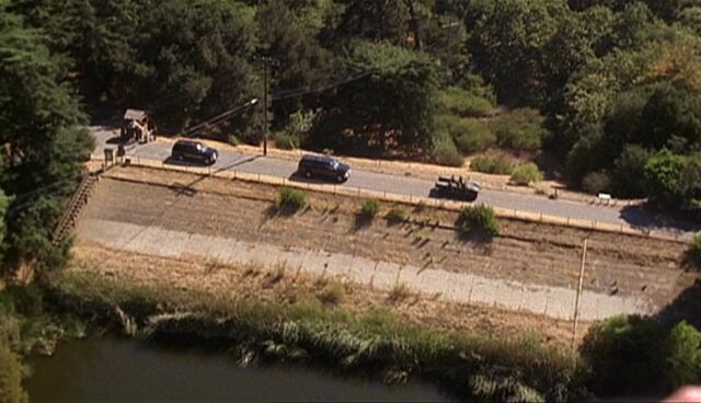 File:2x01 OC entrance.jpg