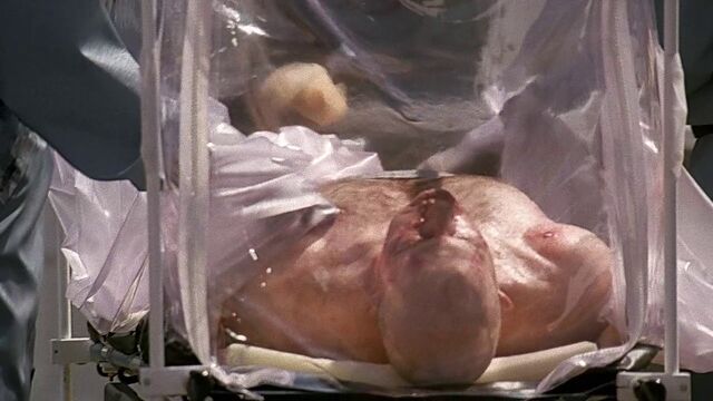 File:3x01 Goss body.jpg