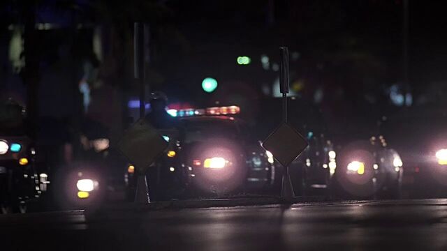 File:3x07 motorcade.jpg