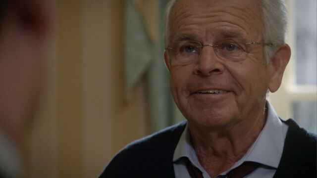 File:9x01 Pres Heller.jpg