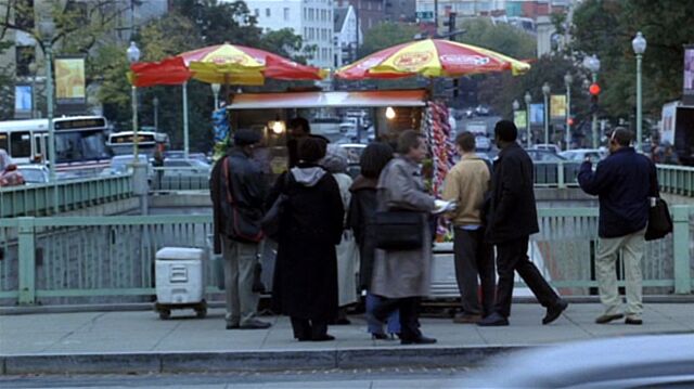 File:7x08 newsstand.jpg
