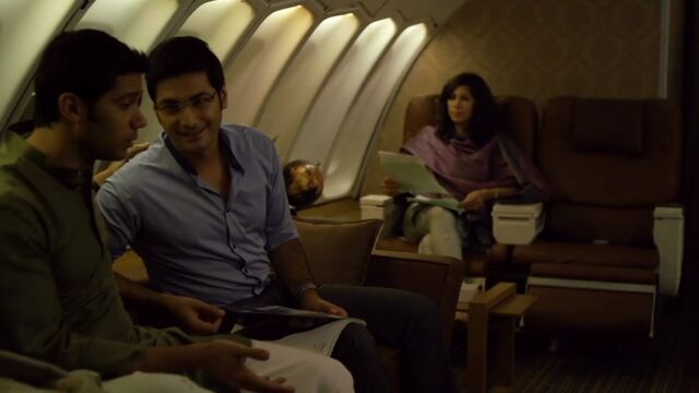 File:In1x01 on plane.jpg
