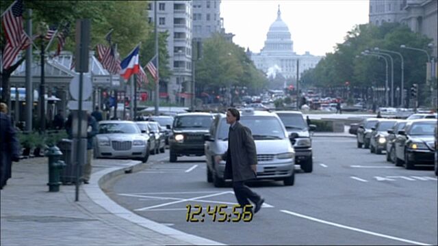 File:7x05 Cafe du Parc.jpg