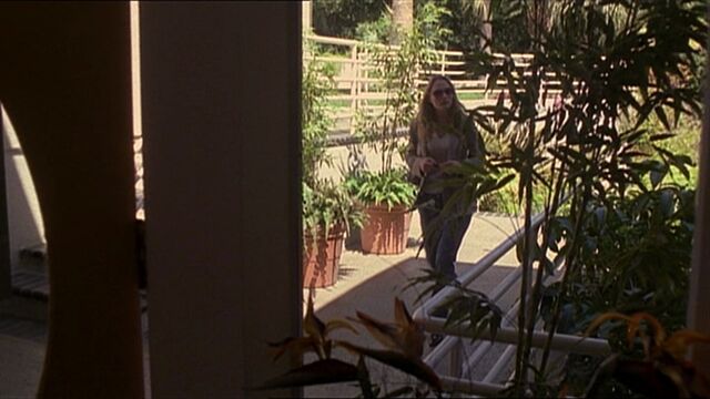 File:2x23 Blue Tree Drive.jpg