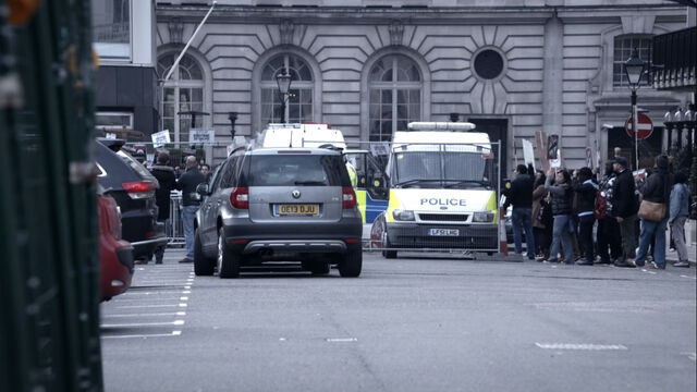 File:St-james-square-01.jpg