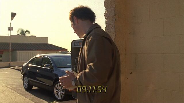 File:6x04 payphone.jpg