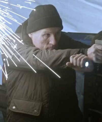 File:9x01 Gary Arthurs 2.jpg