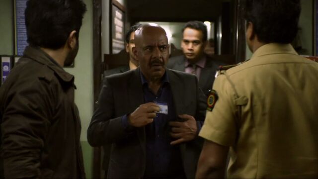 File:In1x05 Gill arrives.jpg