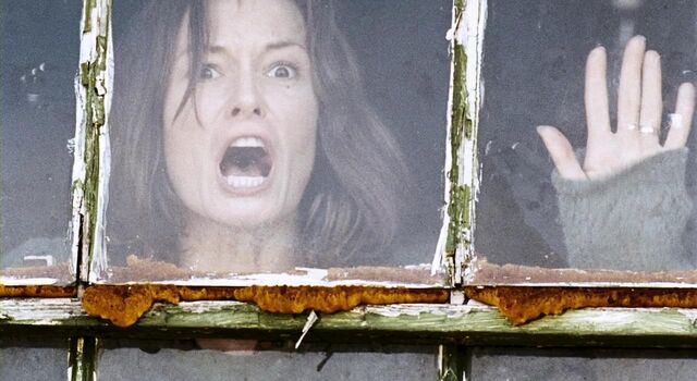 File:28WeeksAliceScreamsDon.jpg