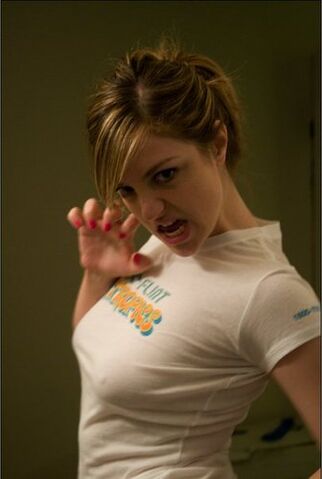 File:Abby Elliott 8.jpg