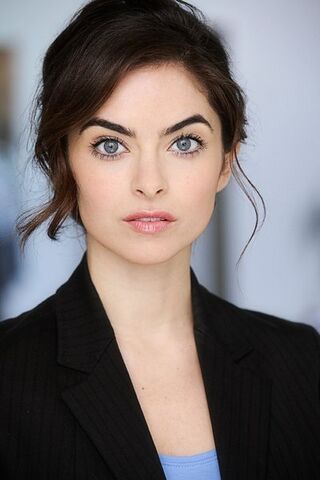 File:Brooke Lyons 2.jpg