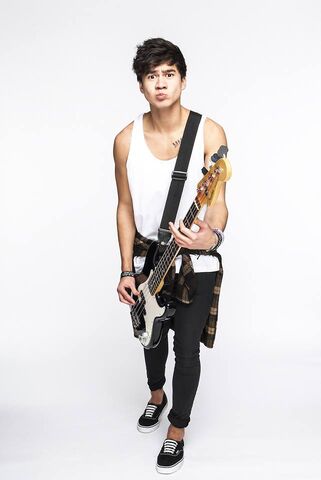 File:Calum Hood.jpg