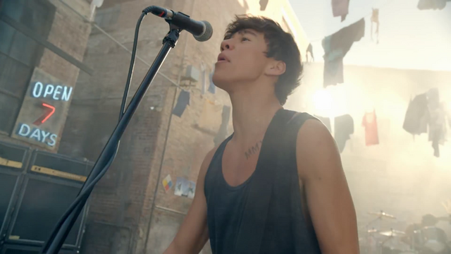 File:5 Seconds of Summer - She Looks So Perfect - 5 Seconds of Summer Wiki (54).png