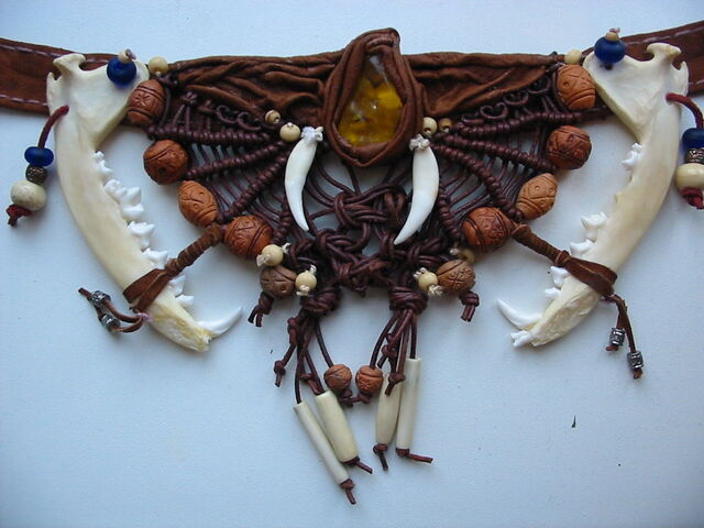 File:Walesimmunitynecklace.jpg