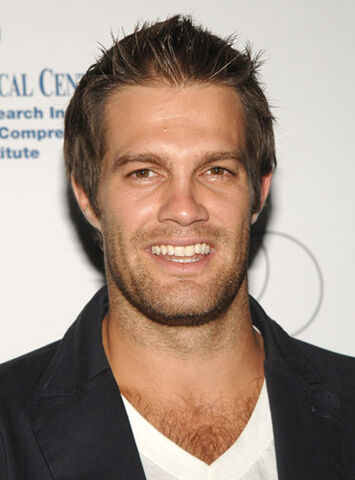 File:Geoff-stults.jpg