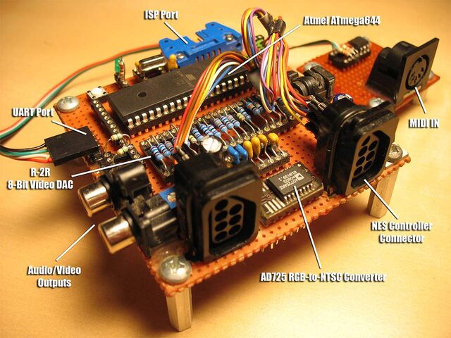 Plik:Uzebox board.jpg