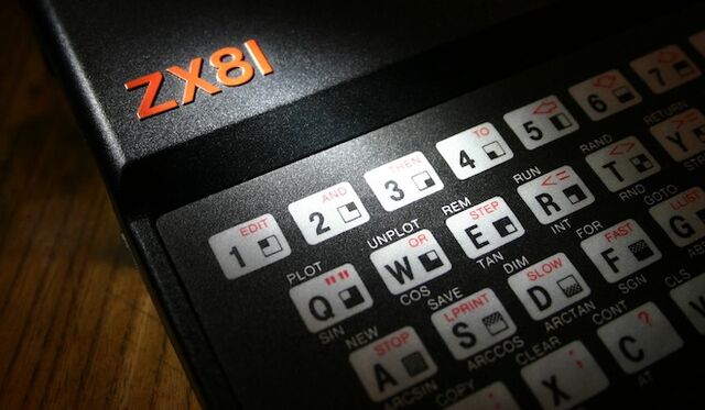 Plik:ZX81-closeup.jpg