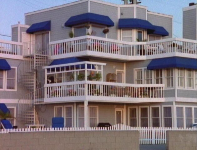 File:BHBeach House.jpg