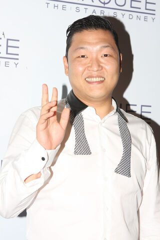 File:Psy Gangnam Style performs at Marquee, The Star, Sydney, Australia (1).jpg
