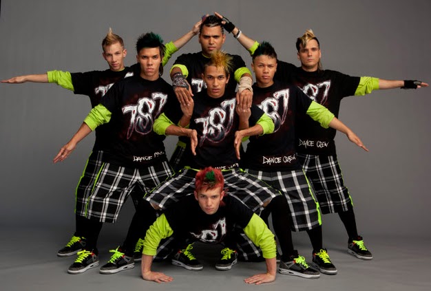 File:787crew.jpg