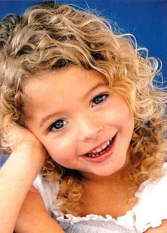 Bestand:SashaPietersen-9.jpg