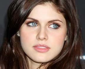 Alexandra-daddario-.jpg