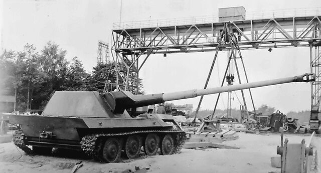 Файл:Steyr waffentrager 2.jpg