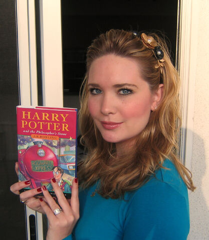 File:Sarah and Harry Potter.jpg