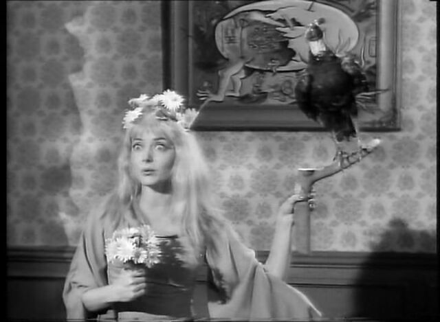 File:58.Ophelia.Visits.Morticia 037.jpg