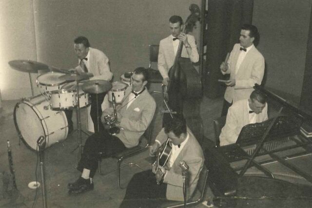 File:Ray oconnor quintet Bellavista ballroom.jpg