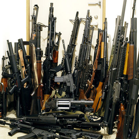 File:Lots-of-guns.jpg