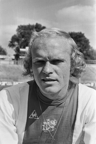 Bestand:1974)GeelsAjax.jpg