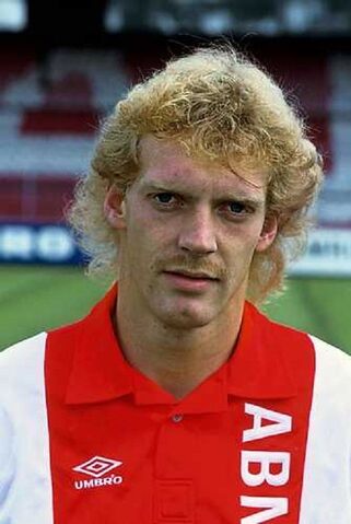 Bestand:1993)VanVossen.jpg