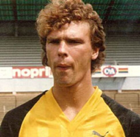 Bestand:1980)RiniVan Roon.jpg