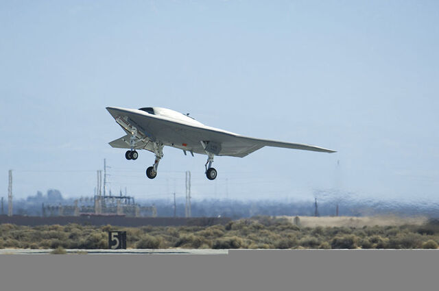 File:800px-X-47B 110204-F-1162D-119.jpg