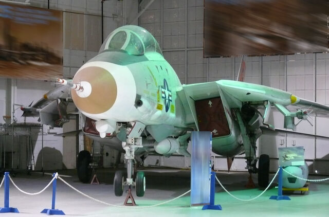 File:Grumman F-14 Tomcat 23.jpg