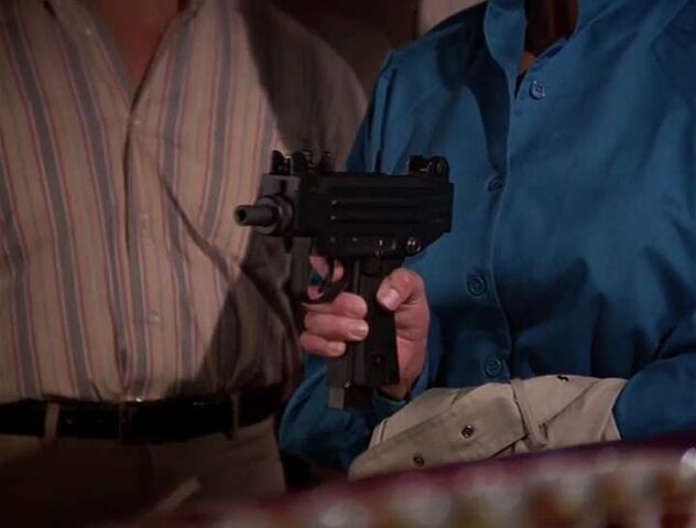 File:Micro uzi-mad over miami.jpg